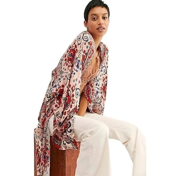 NWT Free People | Little Wing Paisley Kimono in Natural Size: One Size Fits Most - Picture 4 of 12